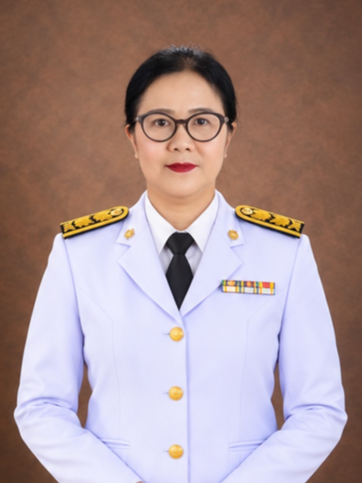 นางณัฐฐิญา มะนูญาธนพัฒน์